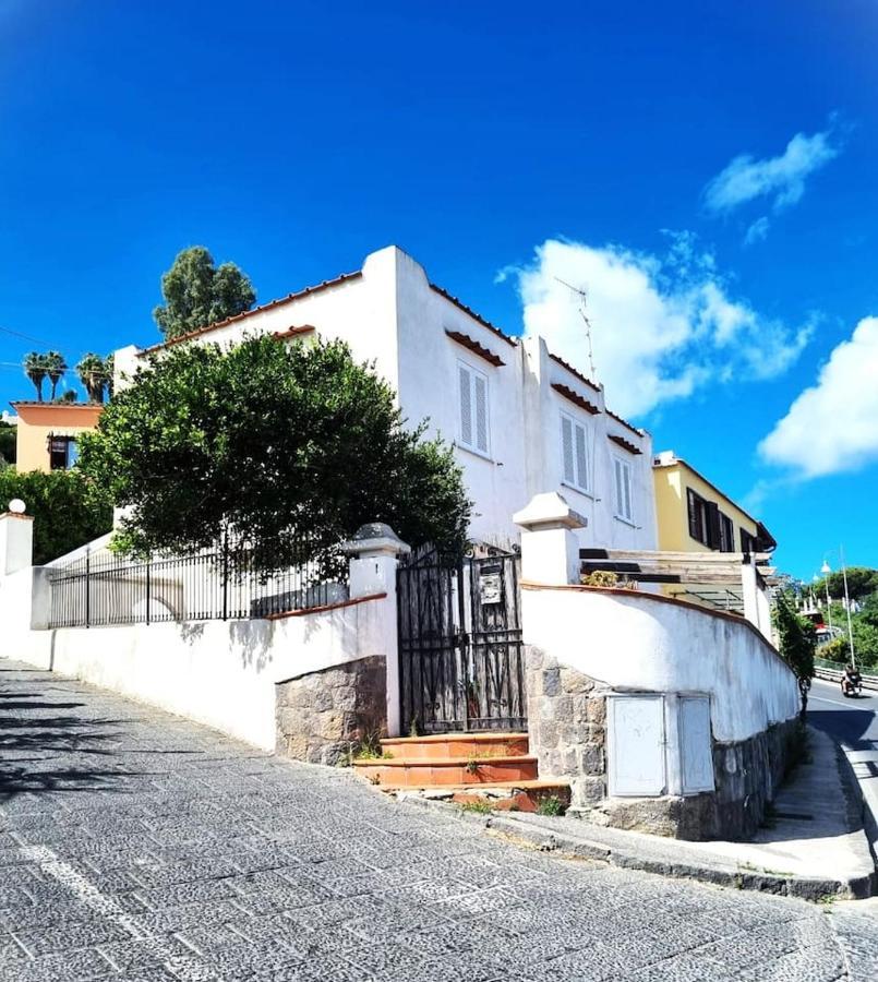 Brecchembe - Holiday Home In The Center Of Lacco Ameno Lacco Ameno  Extérieur photo