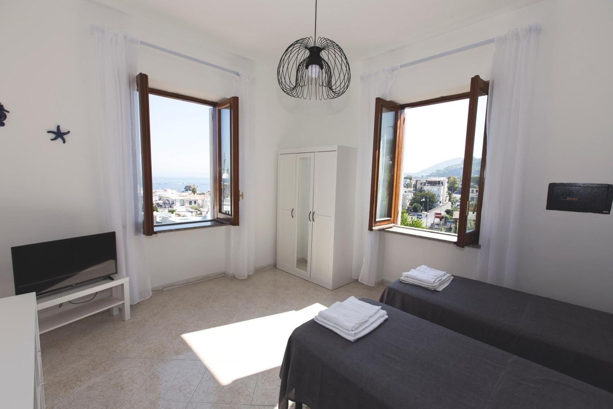 Brecchembe - Holiday Home In The Center Of Lacco Ameno Lacco Ameno  Extérieur photo